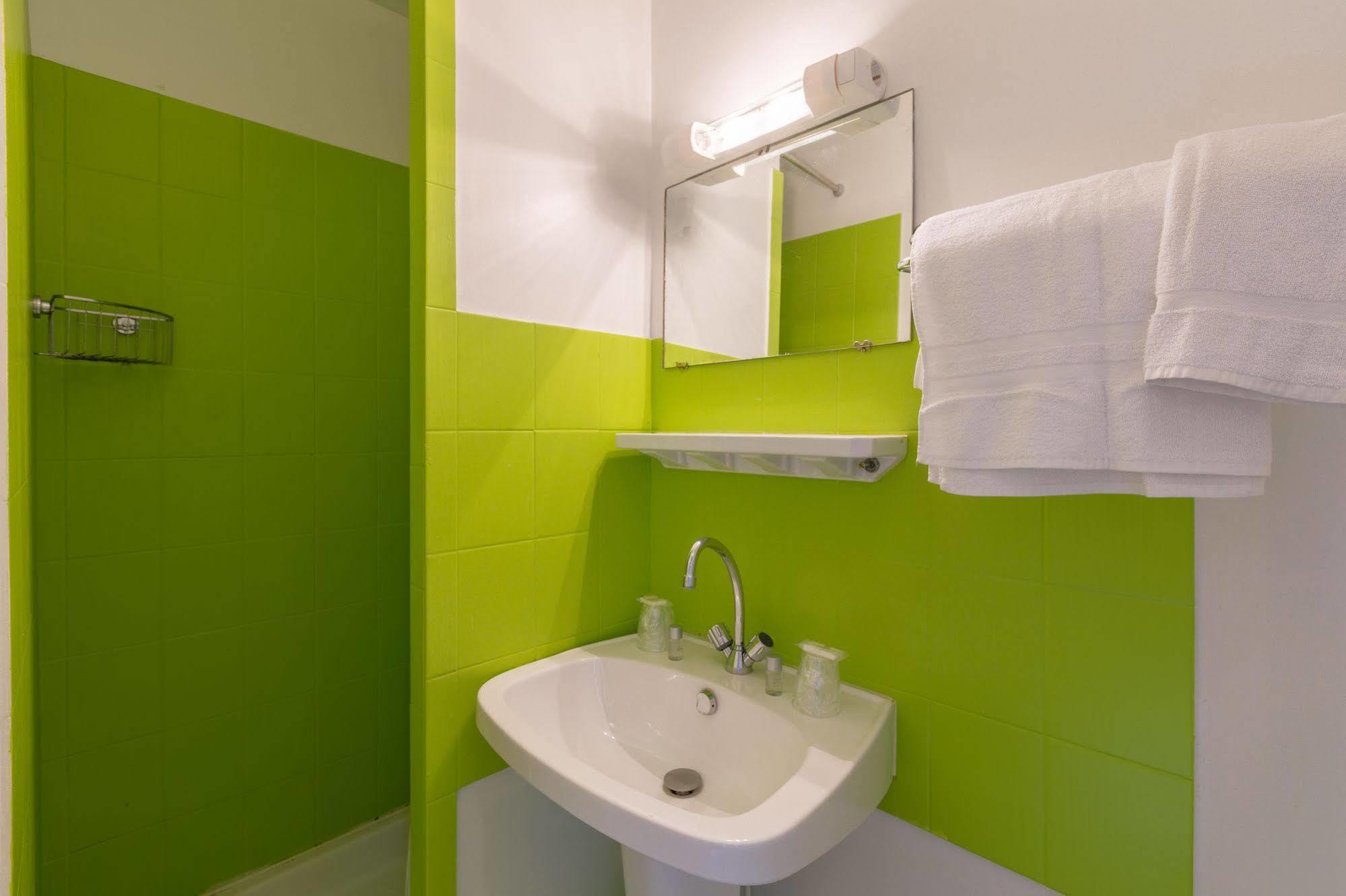 Alp'Hotel Voreppe Kültér fotó