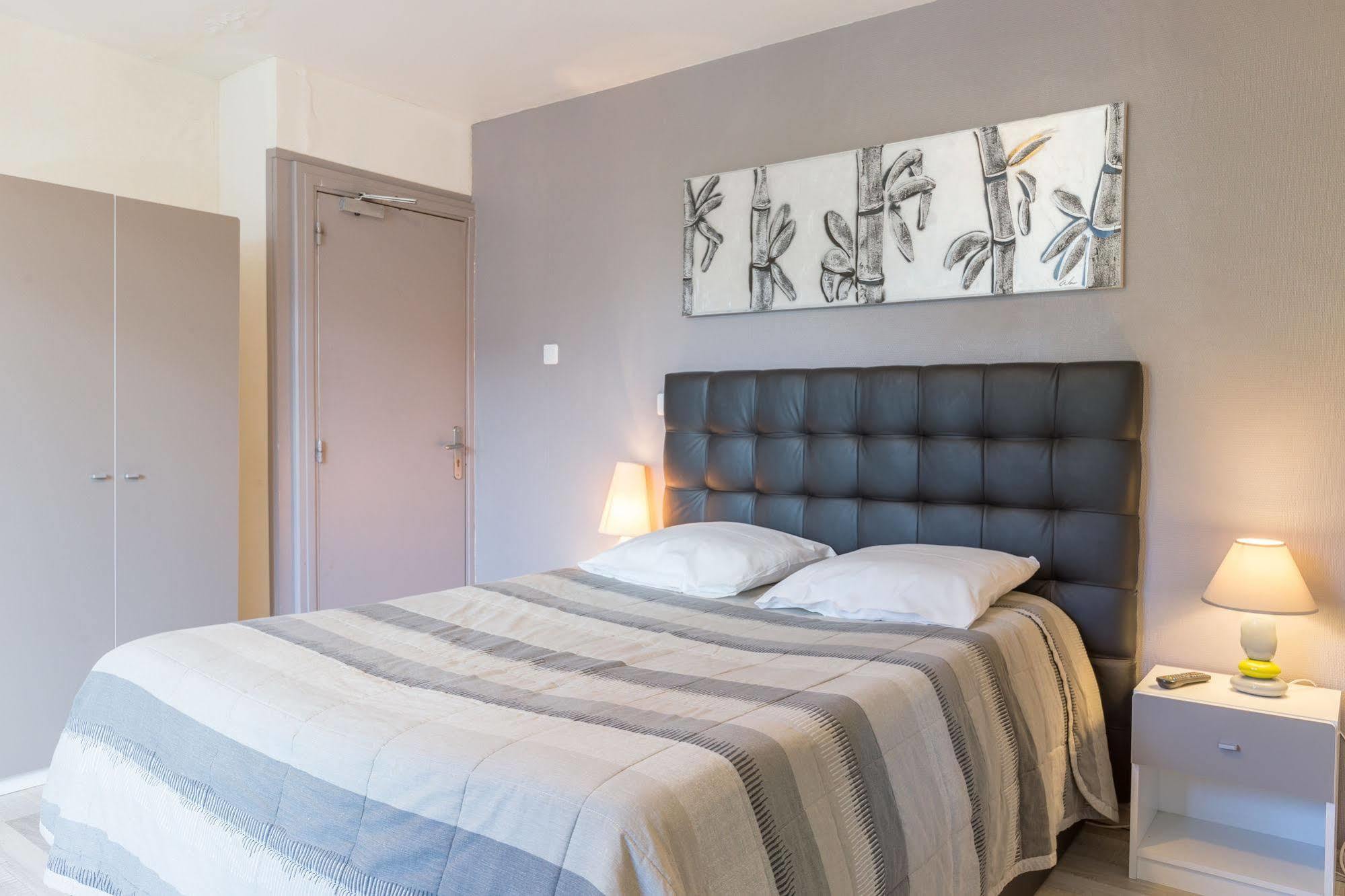 Alp'Hotel Voreppe Kültér fotó