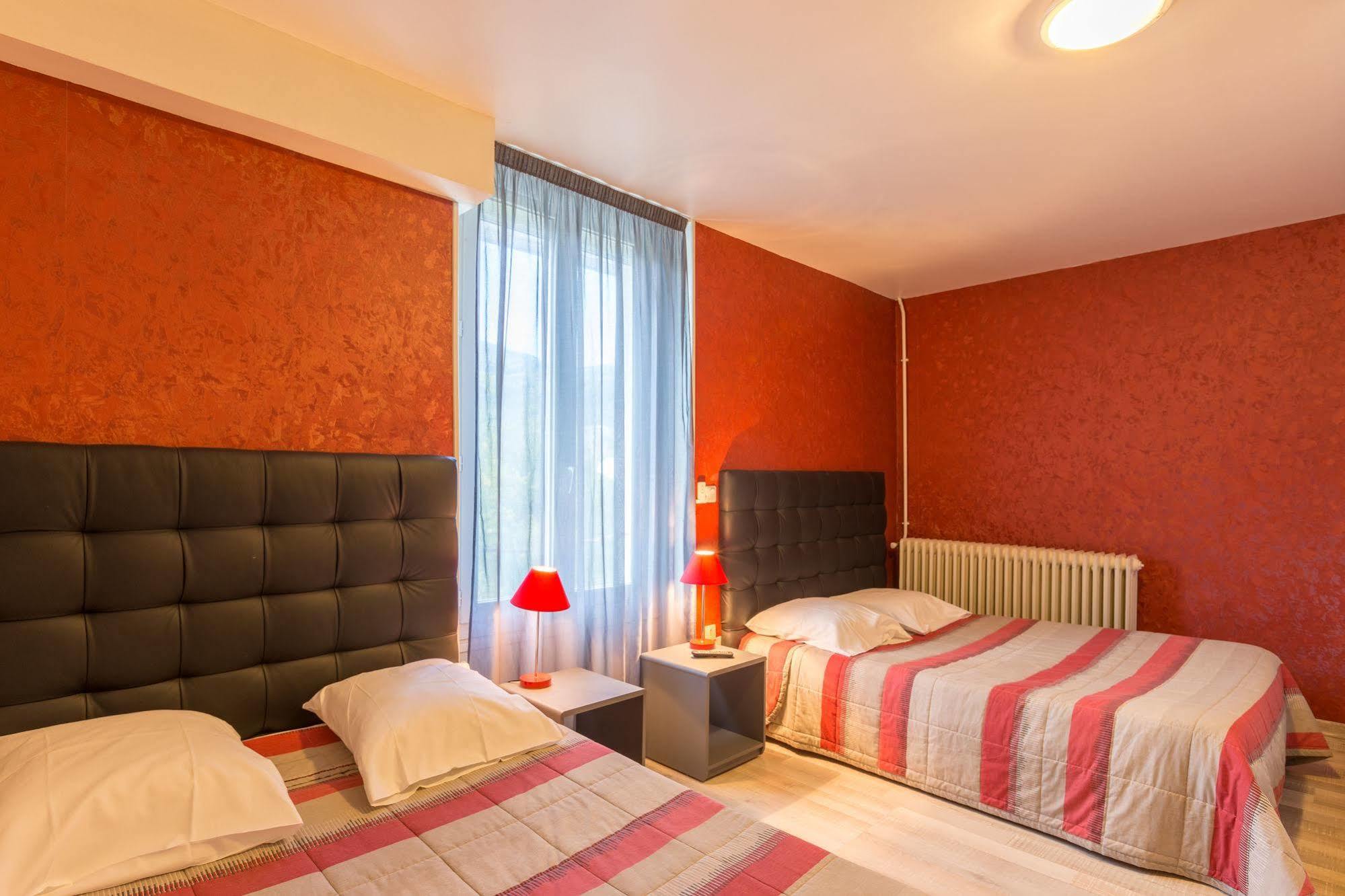 Alp'Hotel Voreppe Kültér fotó